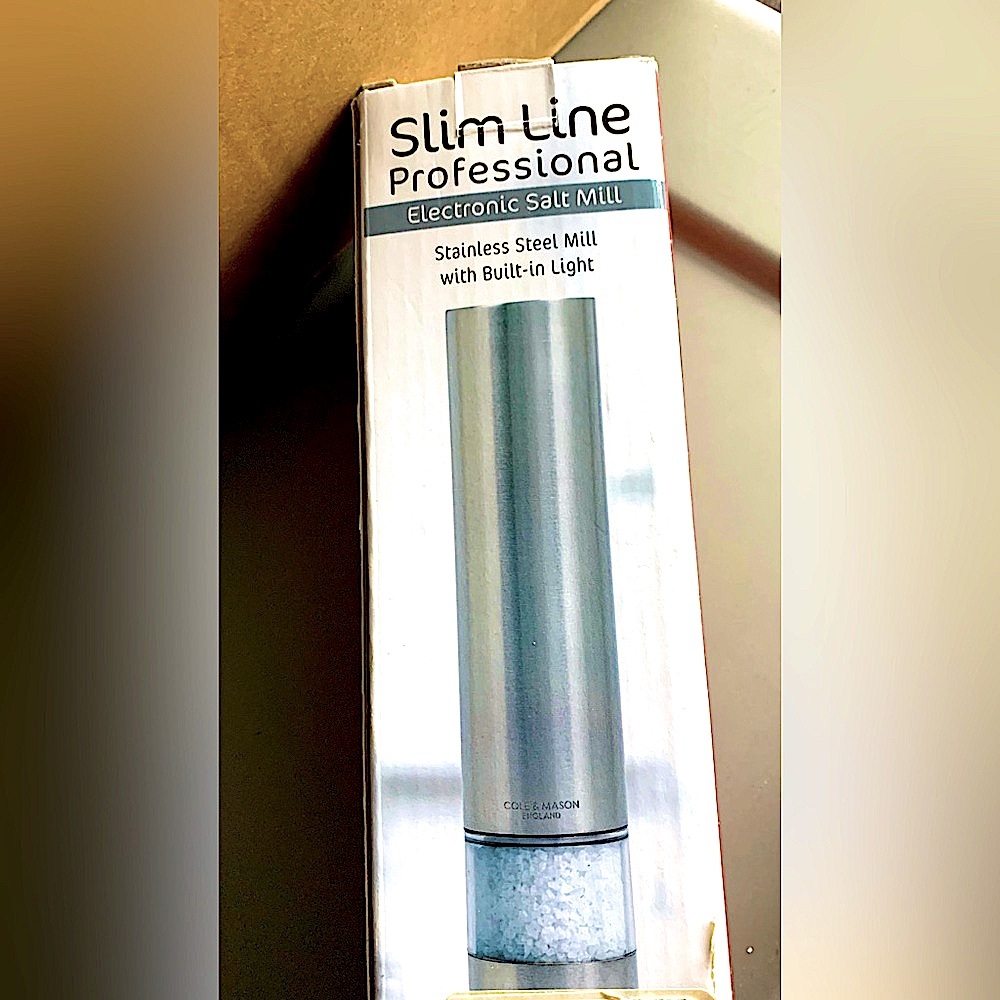 WILLIAMS SONOMA slim line Cole & mason electronic salt mill Stainless steel NWT